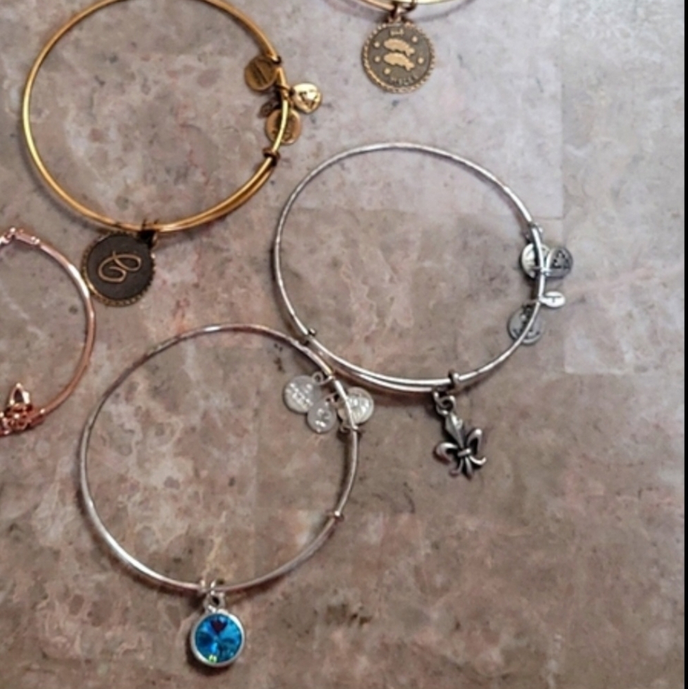 Alex and Ani Lot Of 4